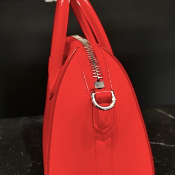 Givenchy Mini Antigona Red XSOLDX - Picture 4 of 10